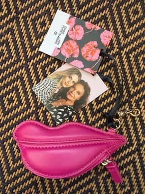 DVF FOR TARGET LIPS COIN POUCH bag charm keychain pink fushia
